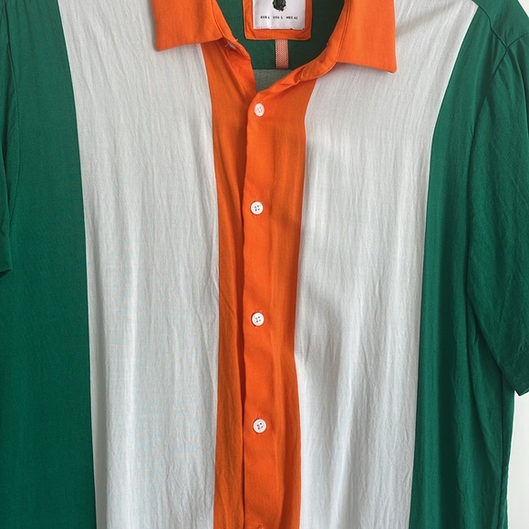 Denim & Flower Green, White & Orange Button Down Shirt - Picture 7 of 7